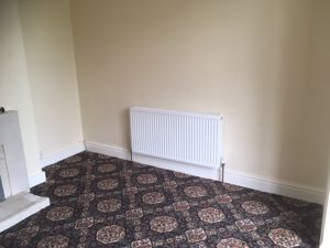 Living area- click for photo gallery
